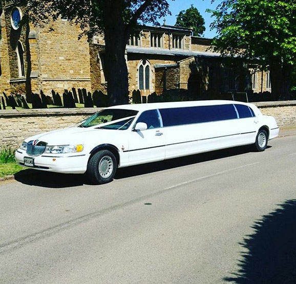 Tamworth Royal Ascot Limo hire