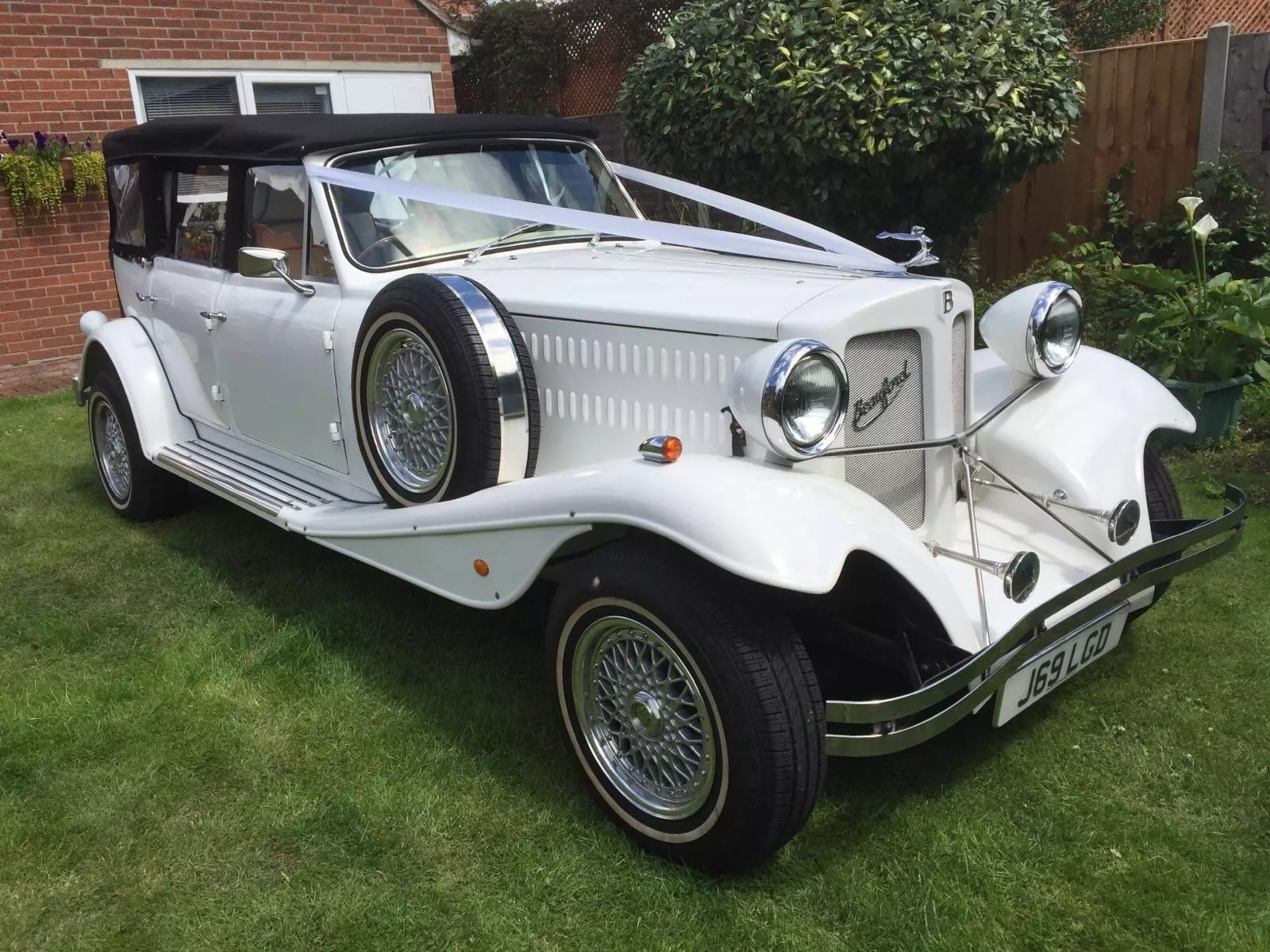 Beauford Wedding Car Tamworth hire