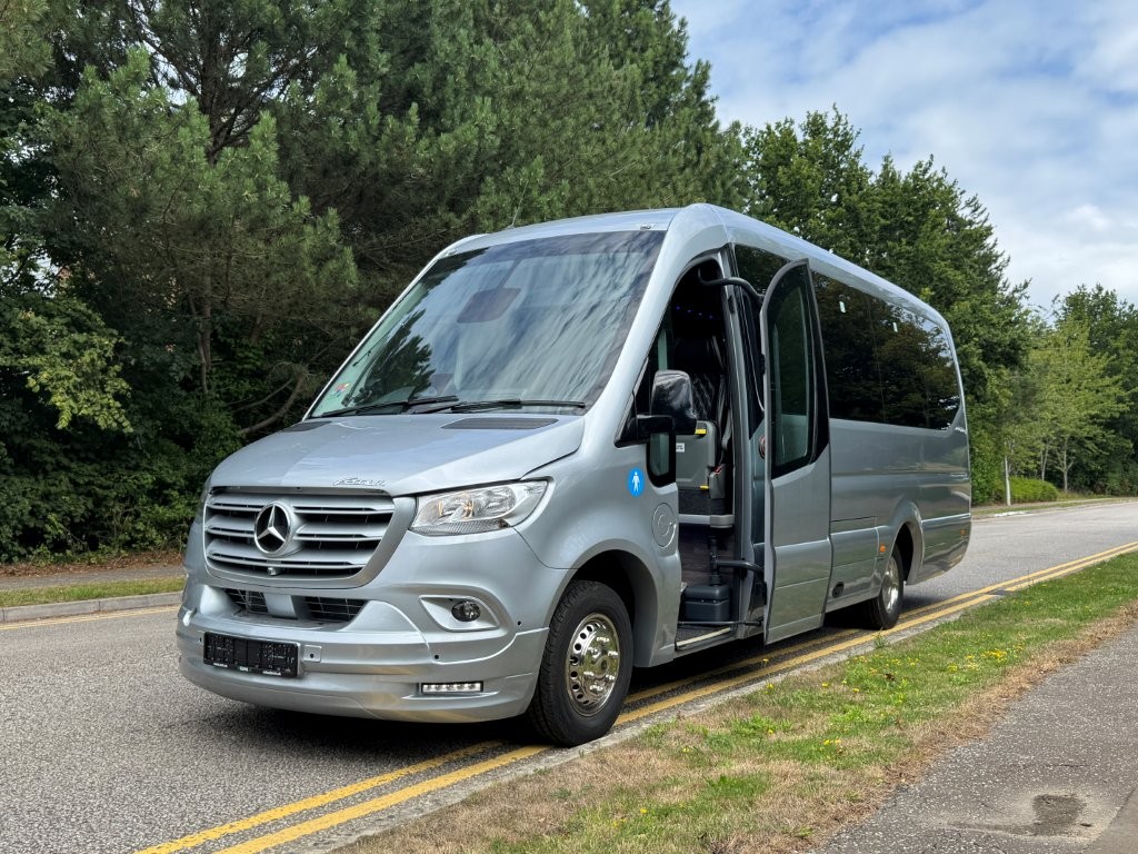 Tamworth Mini Bus hire