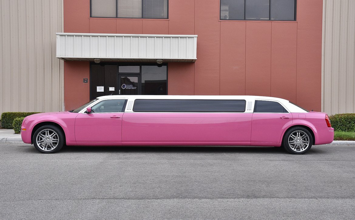 Tamworth Pink Limousine outside